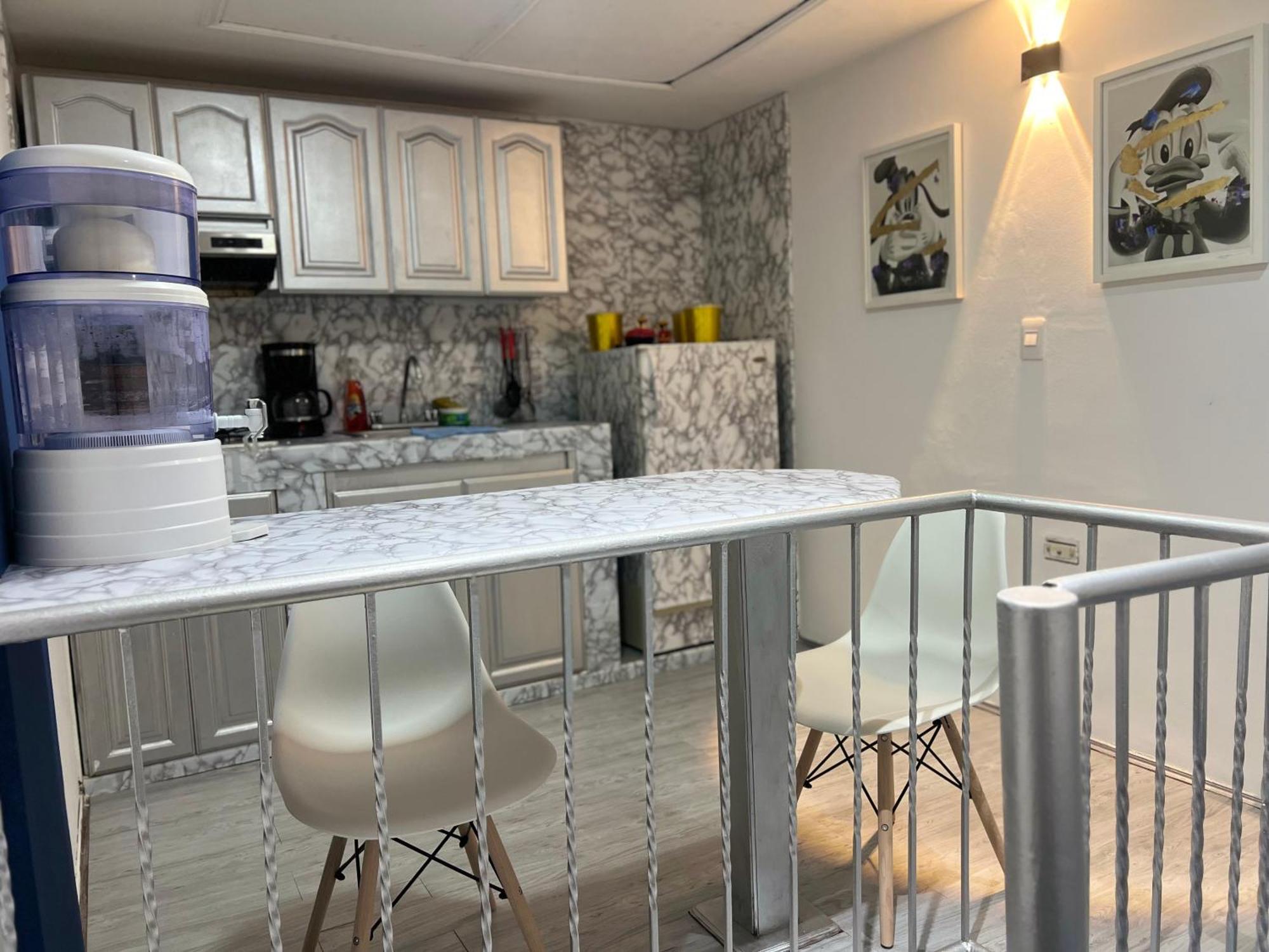 Full Equipado En Privado Apartment